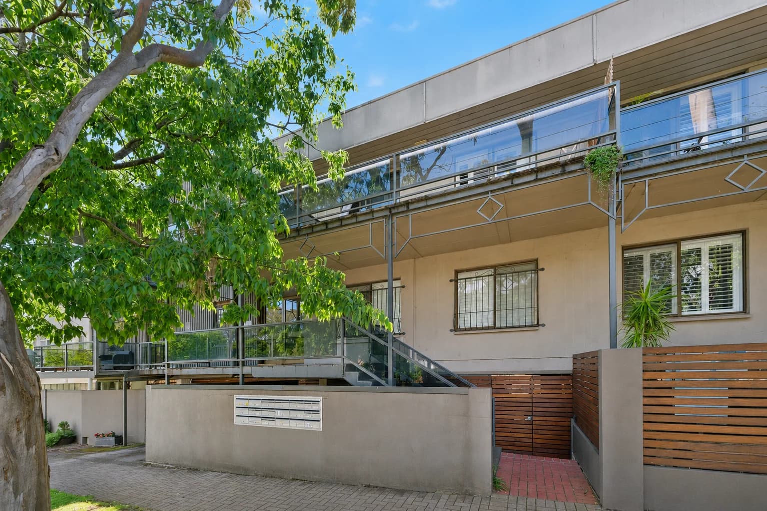 8/1 Waterfall Ter, Burnside SA 5066